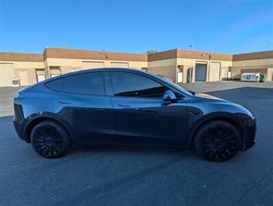 2024 Tesla Model Y LONG RANG   - Photo 16 - Fremont, CA 94538