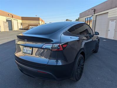 2024 Tesla Model Y LONG RANG   - Photo 28 - Fremont, CA 94538