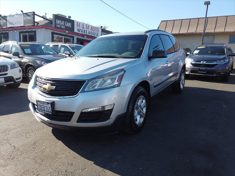 2016 Chevrolet Traverse LS  
