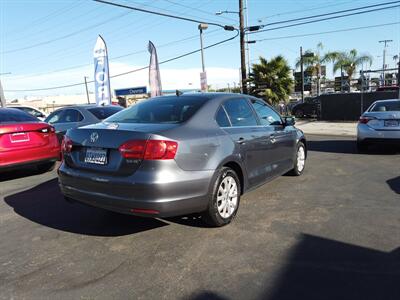 2013 Volkswagen Jetta SE PZEV   - Photo 4 - San Diego, CA 92115