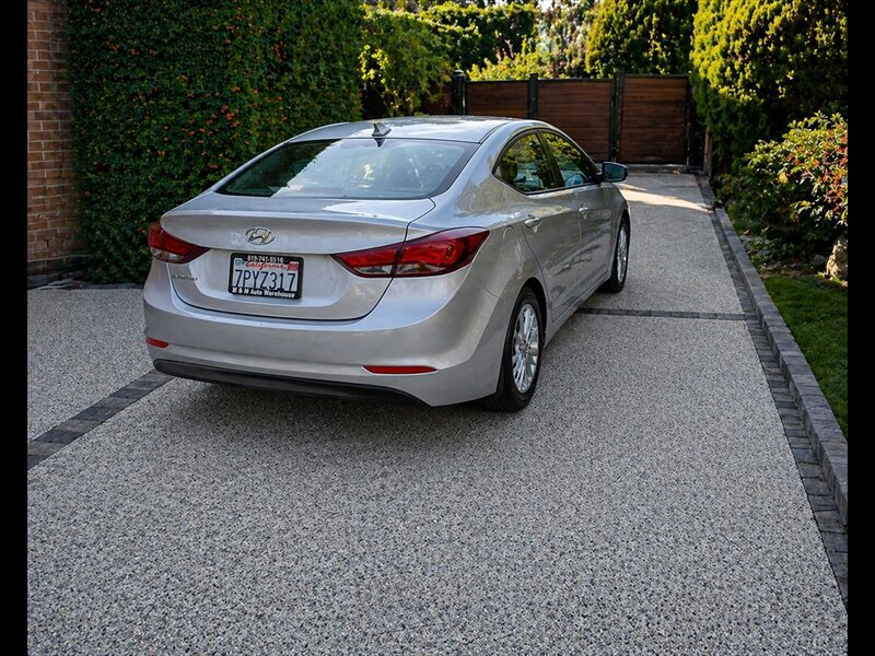 2016 Hyundai ELANTRA SE - Photo 4 - San Diego, CA 92115
