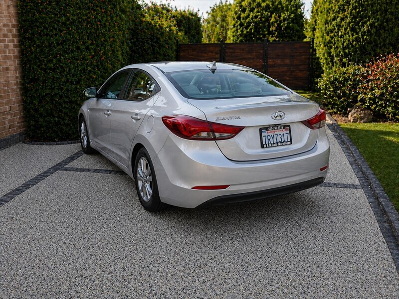 2016 Hyundai ELANTRA SE - Photo 6 - San Diego, CA 92115