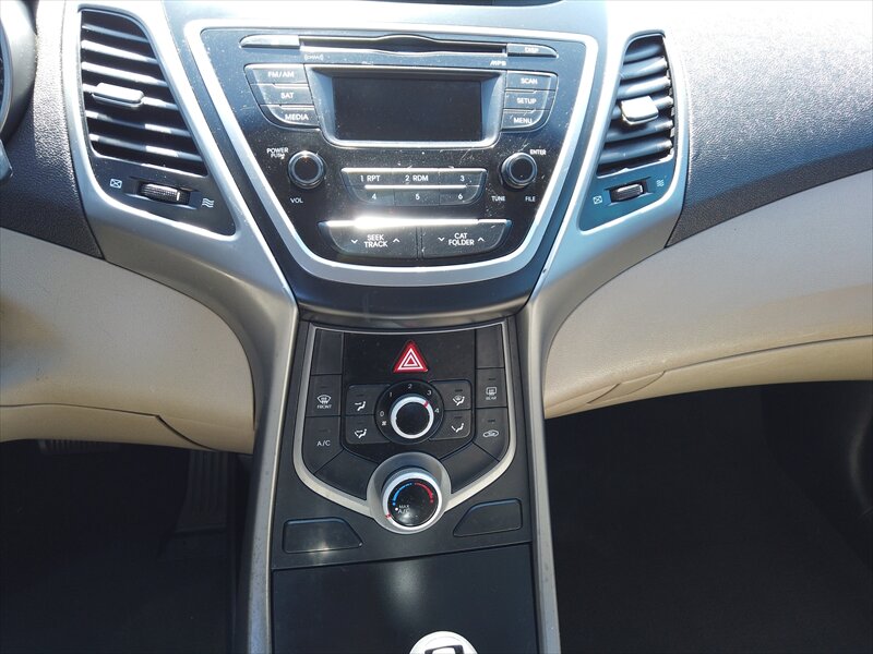 2016 Hyundai ELANTRA SE - Photo 9 - San Diego, CA 92115