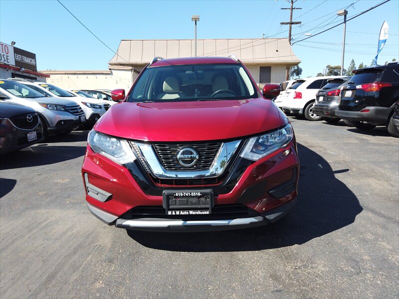 2018 Nissan Rogue SV   - Photo 2 - San Diego, CA 92115
