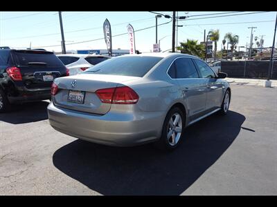 2012 Volkswagen Passat SE PZEV   - Photo 3 - San Diego, CA 92115