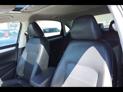 2012 Volkswagen Passat SE PZEV   - Photo 7 - San Diego, CA 92115