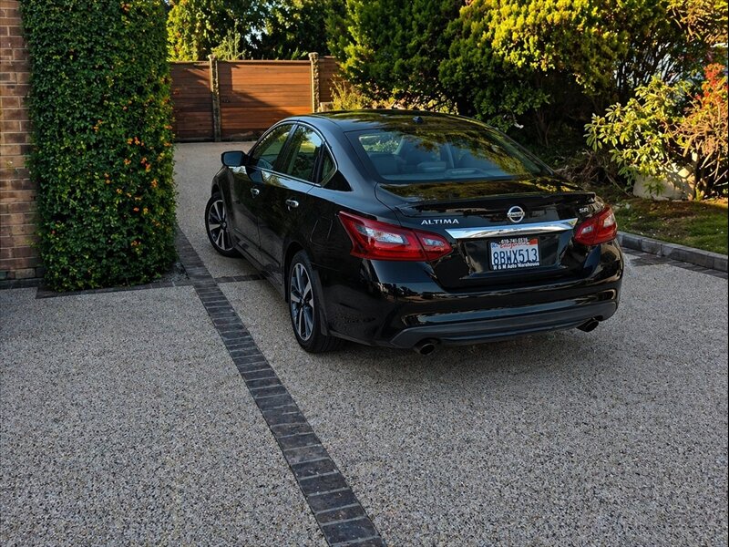 2017 Nissan Altima 2.5 SR - Photo 6 - San Diego, CA 92115