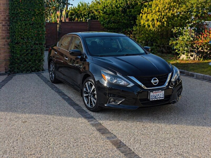 2017 Nissan Altima 2.5 SR - Photo 3 - San Diego, CA 92115