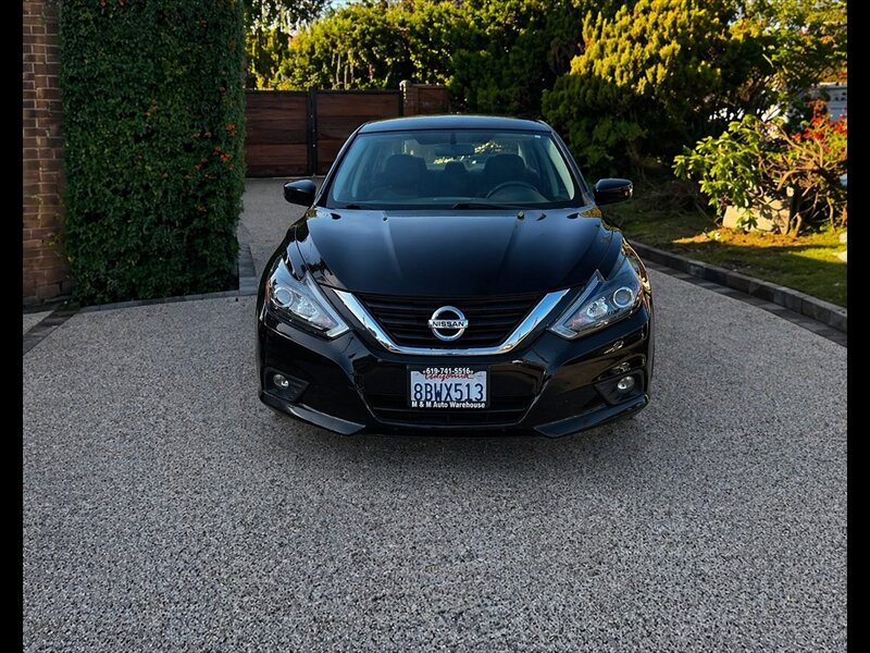 2017 Nissan Altima 2.5 SR - Photo 2 - San Diego, CA 92115