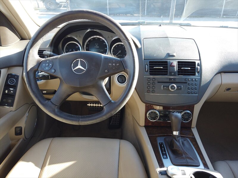 2010 Mercedes-Benz C 300 Sport - Photo 11 - San Diego, CA 92115