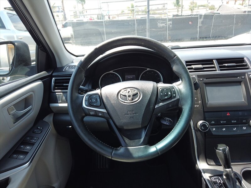 2015 Toyota Camry SE - Photo 10 - San Diego, CA 92115