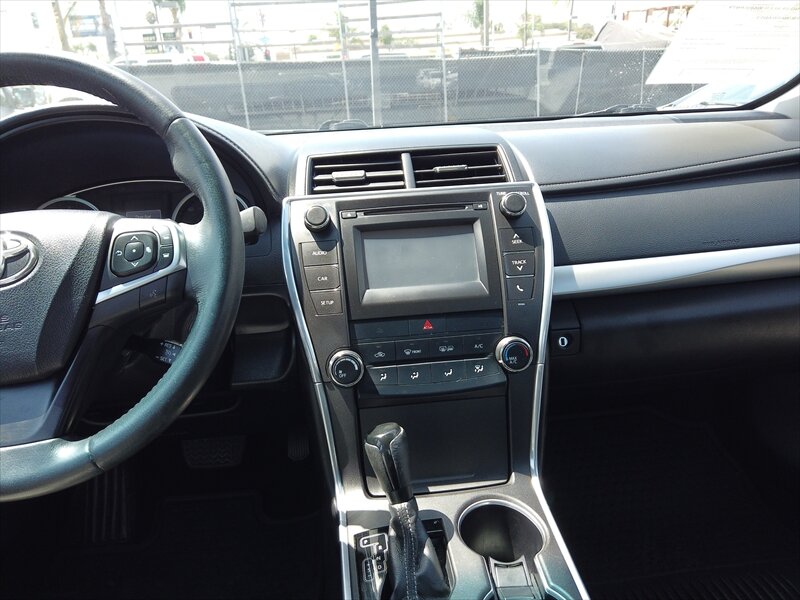 2015 Toyota Camry SE - Photo 11 - San Diego, CA 92115