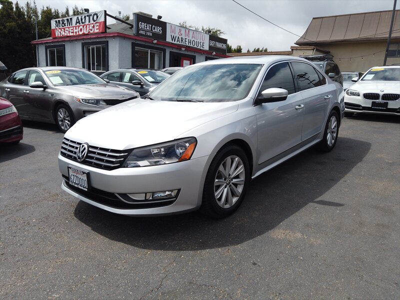 2013 Volkswagen Passat 2.5L SEL Premium PZEV's photo
