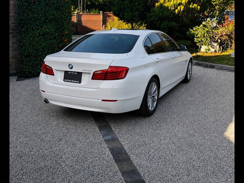 2014 BMW 5 Series 528i - Photo 4 - San Diego, CA 92115