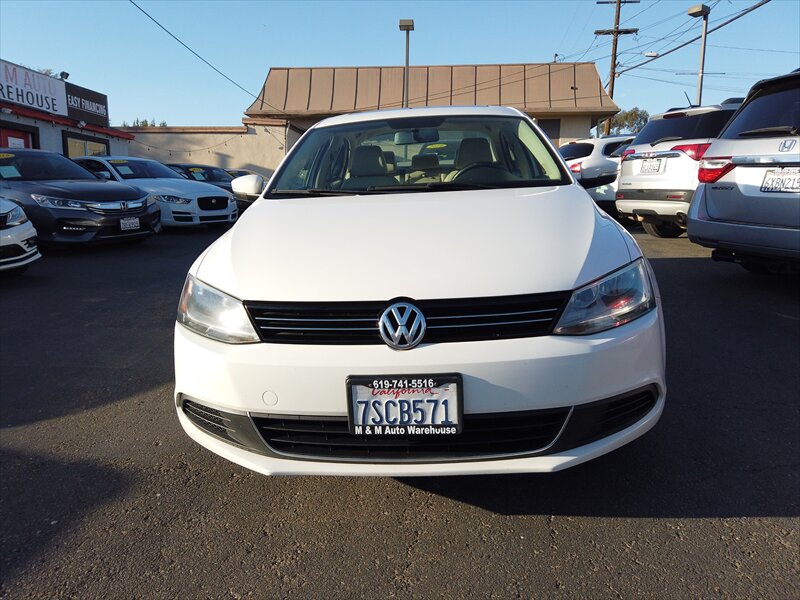 2013 Volkswagen Jetta SE PZEV - Photo 2 - San Diego, CA 92115