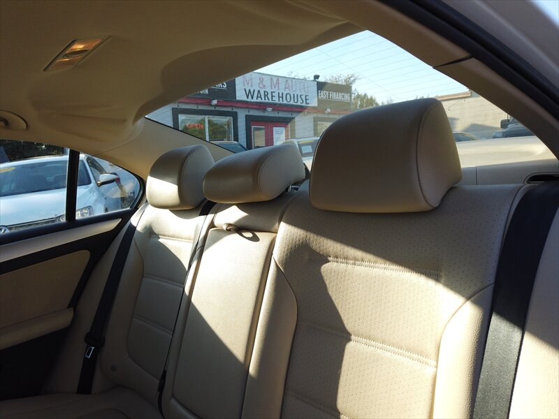 2013 Volkswagen Jetta SE PZEV - Photo 8 - San Diego, CA 92115