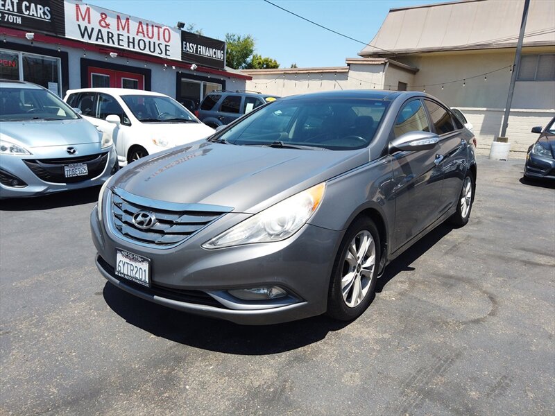 2013 Hyundai SONATA Limited - Photo 1 - San Diego, CA 92115