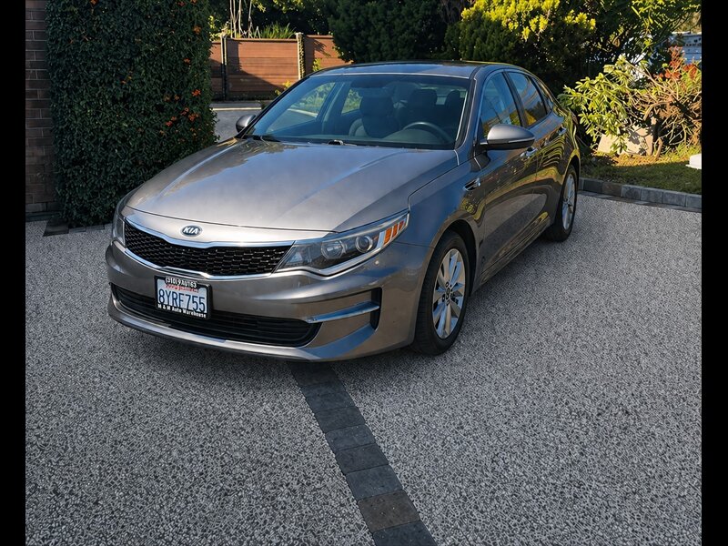 2018 Kia Optima LX AT's photo