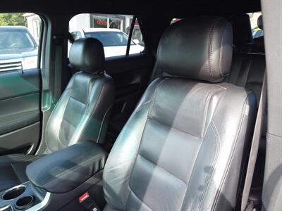 2013 Ford Explorer XLT   - Photo 8 - San Diego, CA 92115