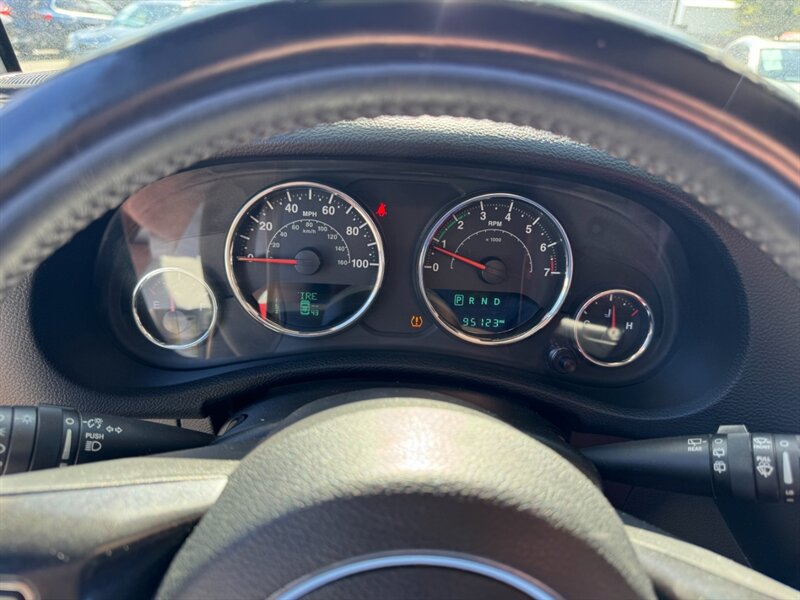 2017 Jeep Wrangler Unlimited Smoky Mountain - Photo 16 - Rockaway, NJ 07866
