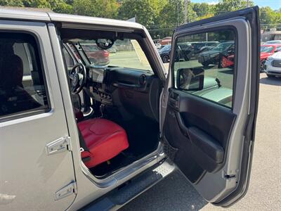 2017 Jeep Wrangler Unlimited Smoky Mountain - Photo 33 - Rockaway, NJ 07866