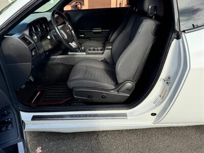 2011 Dodge Challenger R/T   - Photo 15 - Rockaway, NJ 07866