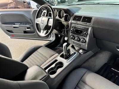 2011 Dodge Challenger R/T   - Photo 37 - Rockaway, NJ 07866