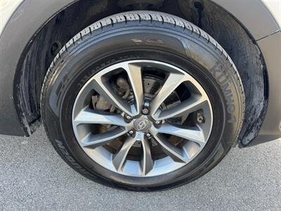2017 Hyundai Santa Fe SE   - Photo 15 - Rockaway, NJ 07866