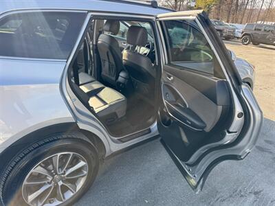 2017 Hyundai Santa Fe SE   - Photo 42 - Rockaway, NJ 07866