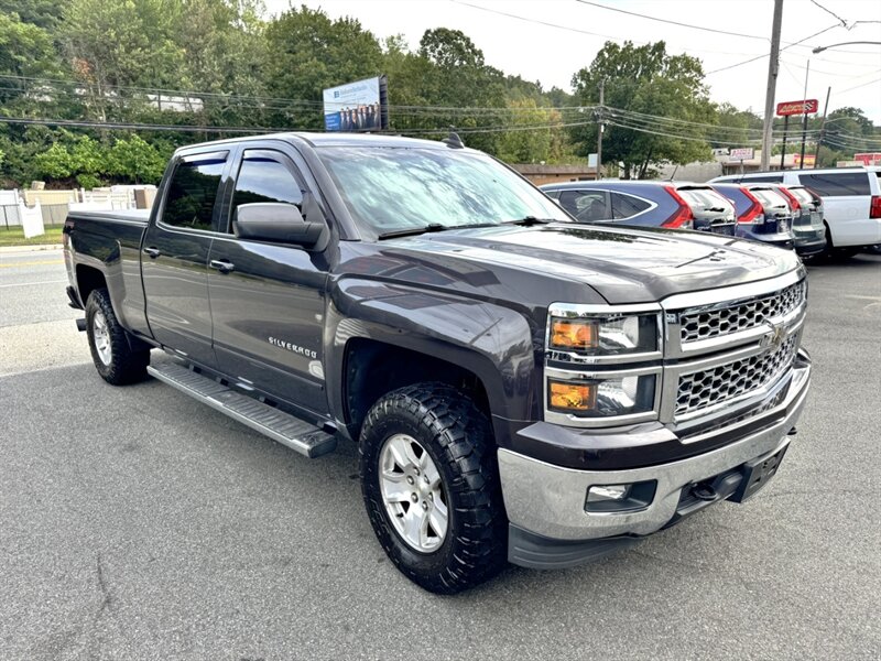 2015 Chevrolet Silverado 1500 LT photo 3
