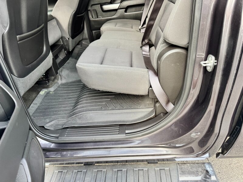2015 Chevrolet Silverado 1500 LT photo 26