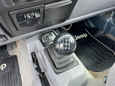 1998 Jeep Wrangler Sport   - Photo 31 - Rockaway, NJ 07866