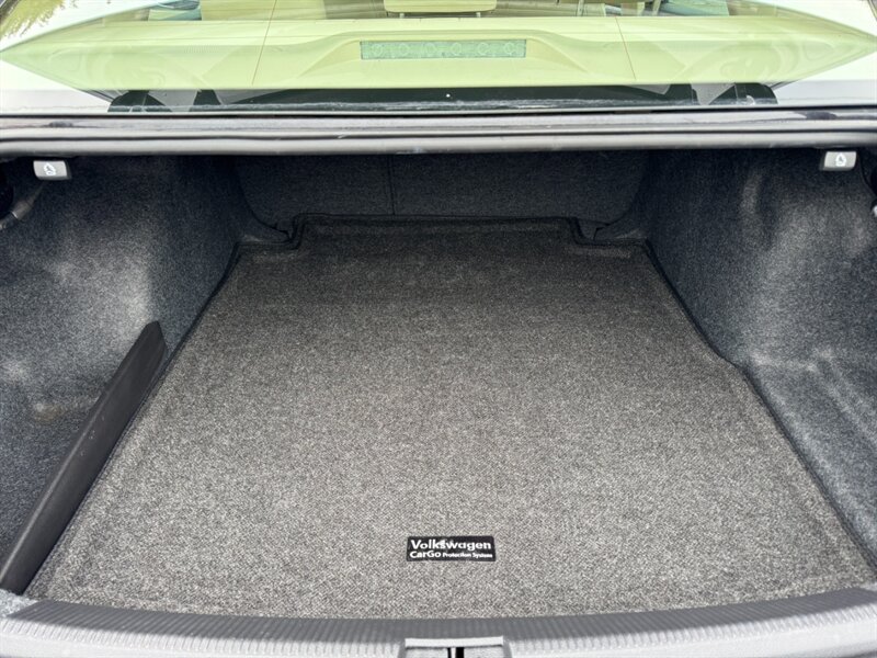 2018 Volkswagen Passat 2.0T R-Line - Photo 41 - Rockaway, NJ 07866