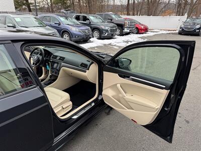2018 Volkswagen Passat 2.0T R-Line - Photo 49 - Rockaway, NJ 07866