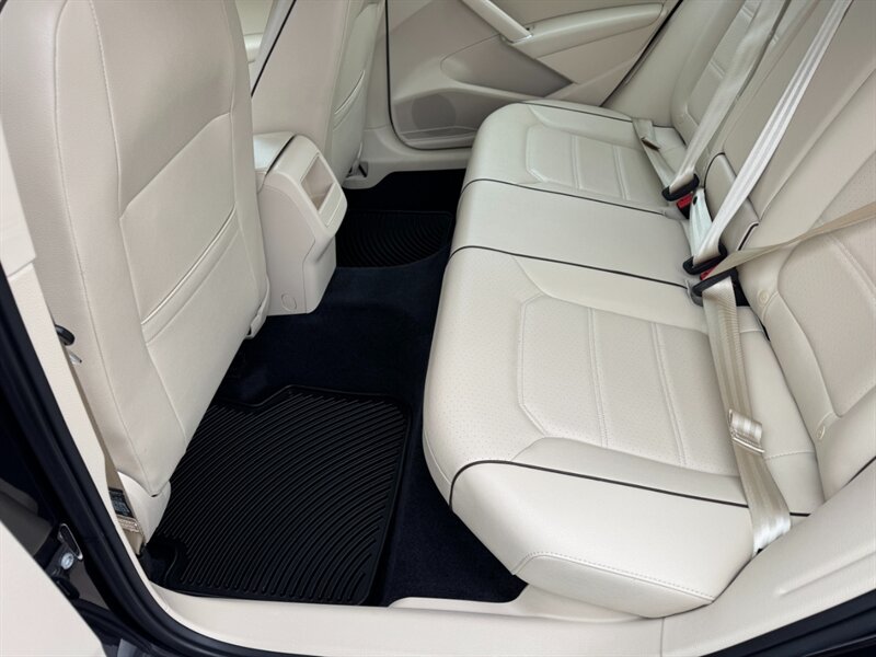 2018 Volkswagen Passat 2.0T R-Line - Photo 36 - Rockaway, NJ 07866