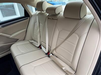 2018 Volkswagen Passat 2.0T R-Line - Photo 38 - Rockaway, NJ 07866