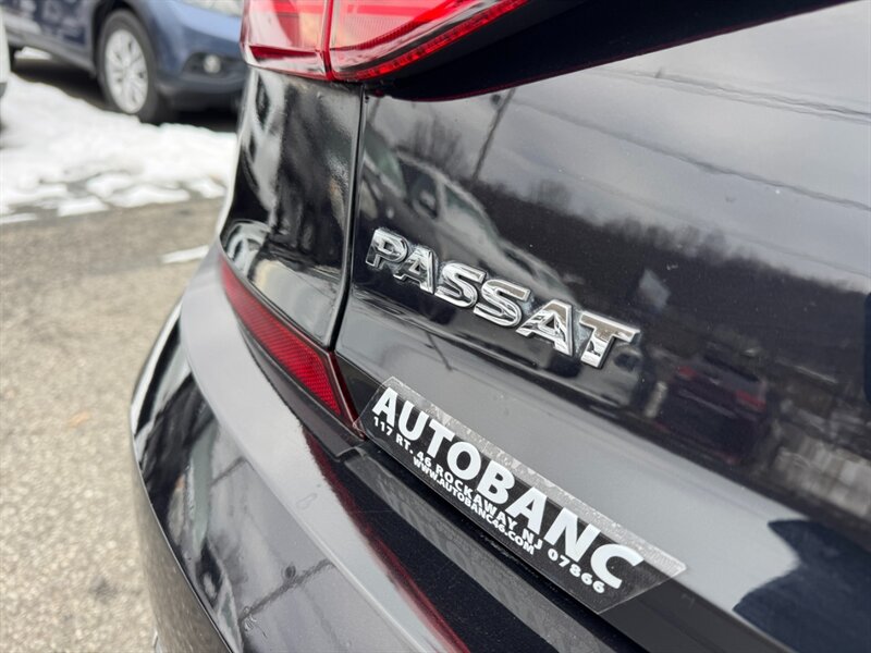 2018 Volkswagen Passat 2.0T R-Line - Photo 13 - Rockaway, NJ 07866