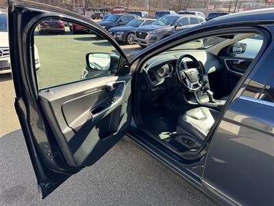 2013 Volvo XC60 3.2   - Photo 16 - Rockaway, NJ 07866