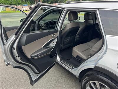 2017 Hyundai Santa Fe SE   - Photo 37 - Rockaway, NJ 07866