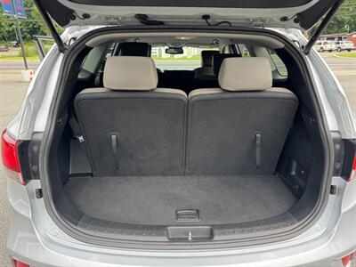 2017 Hyundai Santa Fe SE   - Photo 45 - Rockaway, NJ 07866