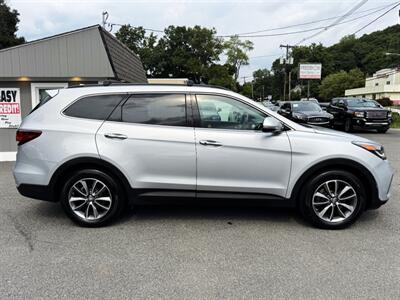 2017 Hyundai Santa Fe SE   - Photo 4 - Rockaway, NJ 07866