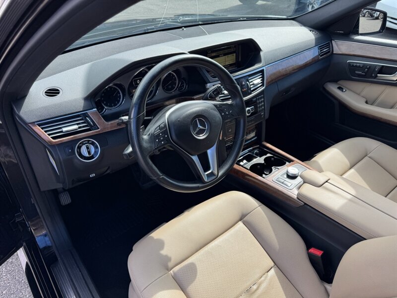 2012 Mercedes-Benz E 350 Sport 4MATIC - Photo 26 - Rockaway, NJ 07866