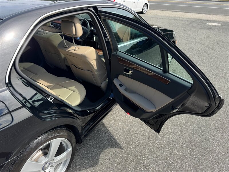 2012 Mercedes-Benz E 350 Sport 4MATIC - Photo 47 - Rockaway, NJ 07866