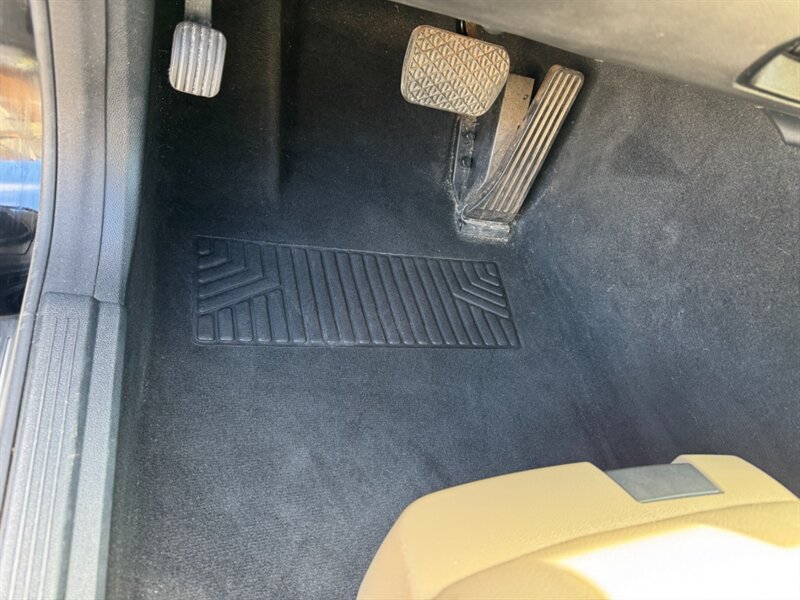 2012 Mercedes-Benz E 350 Sport 4MATIC - Photo 22 - Rockaway, NJ 07866