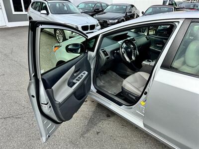2014 Toyota Prius v Two   - Photo 16 - Rockaway, NJ 07866