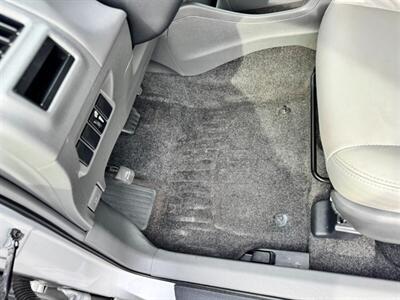 2014 Toyota Prius v Two   - Photo 19 - Rockaway, NJ 07866