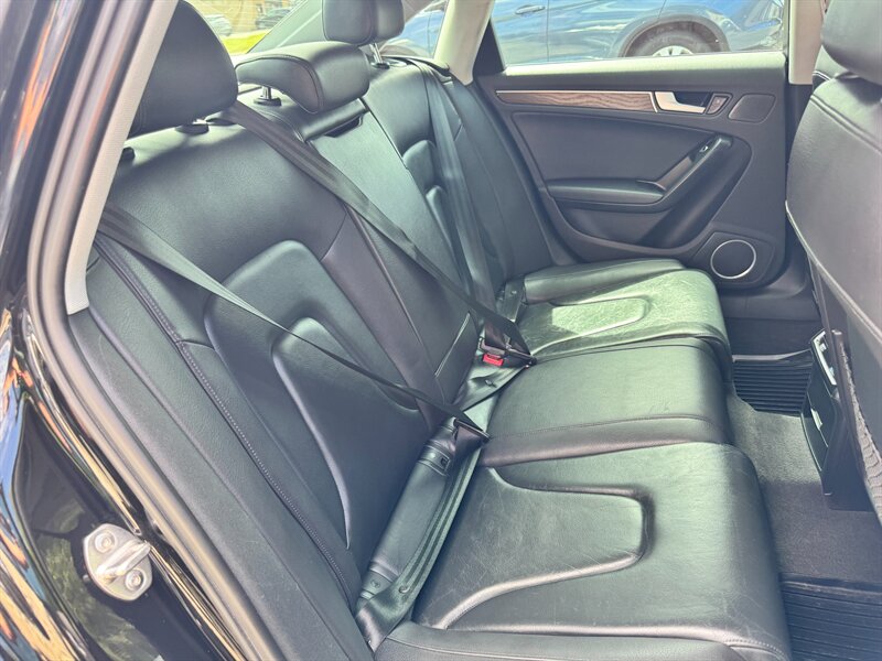2015 Audi A4 2.0T Quattro Premium Plus photo 32