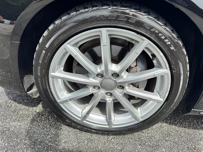 2015 Audi A4 2.0T Quattro Premium Plus photo 4