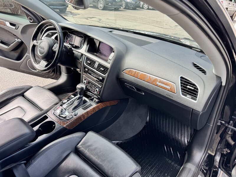 2015 Audi A4 2.0T Quattro Premium Plus photo 40