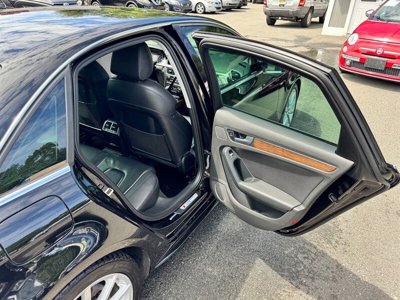 2015 Audi A4 2.0T Quattro Premium Plus photo 30